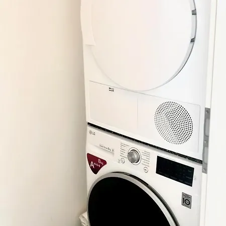 Center Apartment *